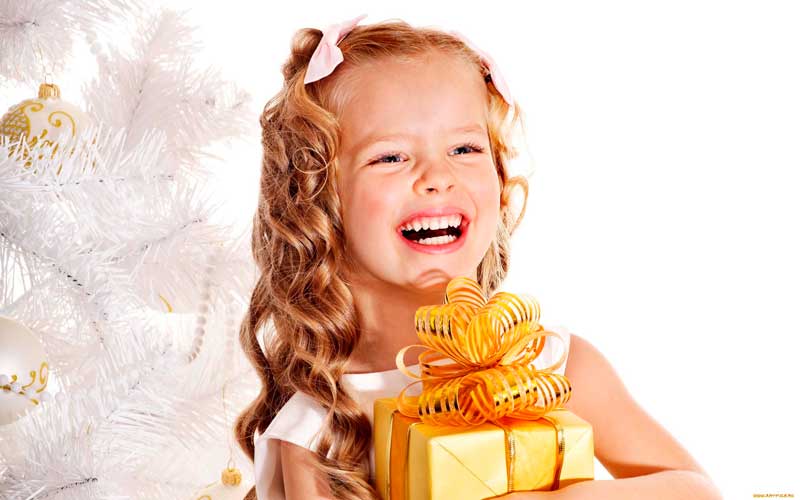 30 ідей що можна подарувати дівчинці на 9 років у день народження, у якої все є | Сімя і мама